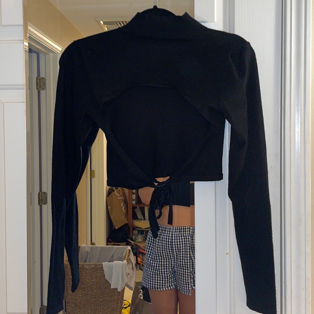 Aritzia black mockneck top with open back